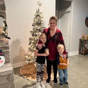 Meet your Posher, Debra kay